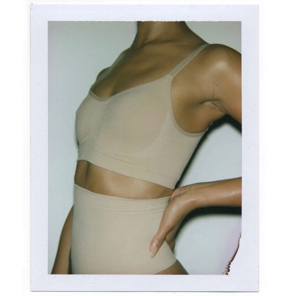 skims sculpting bra